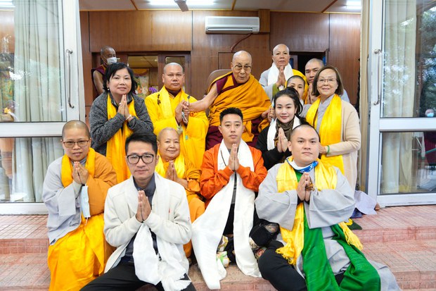 སངས་རྒྱས་པའི་ཆོས་དེ་རྨོངས་དད་ཙམ་མ་ཡིན་པར་རྒྱུ་མཚན་མཐའ་ཡས་པ་ཡོད་བསྡད་པ་ཞིག་རེད་འདུག ༸གོང་ས་མཆོག་གིས།
