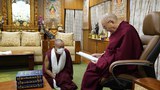 རིང་མིན་༸གོང་ས་༸སྐྱབས་མགོན་ཆེན་པོ་མཆོག་ནས་པོད་ ༢༢༣ ཡོད་པའི་སྨོན་ལམ་ཚིག་མཛོད་ཆེན་མོ་ཐོན་རིམ་གསུམ་པ་དེ་དབུ་འབྱེད་གནང་རྒྱུ་ཡིན་འདུག