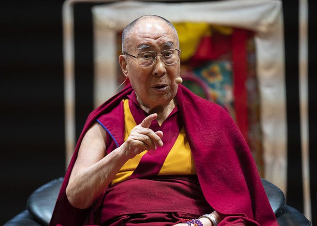 གནས་མཆོག་རྡོ་རྗེ་གདན་དུ་སྐུའི་སྲུང་ཆའི་གྲ་སྒྲིག་གང་ལེགས་ཞུ་བཞིན་པ། གནས་མཆོག་རྡོ་རྗེ་གདན་དུ་སྐུའི་སྲུང་ཆའི་གྲ་སྒྲིག་གང་ལེགས་ཞུ་བཞིན་པ།