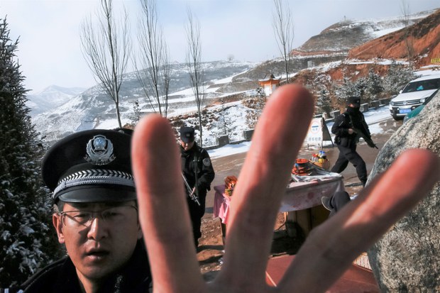 བོད་ནང་འགྲོ་བ་མིའི་ཐོབ་ཐང་མེད་པར་མུ་མཐུད་དུ་དཀའ་སྡུག་མྱོང་བཞིན་ཡོད་པ་གསལ་སྟོན།
