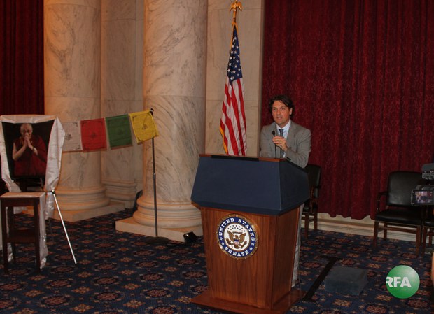 རྒྱལ་སྤྱིའི་བོད་དོན་ལས་འགུལ་ཁང་གི་གཙོ་འཛིན་Matteo Mecacciལགས་ཨ་རིའི་གྲོས་ཚོགས་ཁང་ནང་། ༢༠༡༥།༧།༧ རྒྱལ་སྤྱིའི་བོད་དོན་ལས་འགུལ་ཁང་གི་གཙོ་འཛིན་Matteo Mecacciལགས་ཨ་རིའི་གྲོས་ཚོགས་ཁང་ནང་། ༢༠༡༥།༧།༧