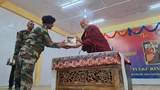 རྒྱ་གར་གྱི་མཐའ་མཚམས་དམག་མི་ཚོར་བོད་རིག་པའི་བསླབ་གཞི་སློབ་ཁྲིད་བྱེད་བཞིན་འདུག