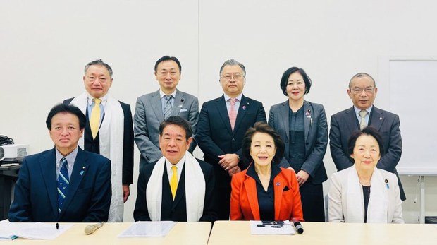ཉི་འོང་གྲོས་ཚོགས་འཐུས་མིའི་བོད་དོན་རྒྱབ་སྐྱོར་ཚོགས་པའི་ཚོགས་གཙོ་དང་དྲུང་ཆེ་གསར་པ་འདེམས་བསྐོ་གནང་འདུག ཉི་འོང་གྲོས་ཚོགས་འཐུས་མིའི་བོད་དོན་རྒྱབ་སྐྱོར་ཚོགས་པའི་ཚོགས་གཙོ་དང་དྲུང་ཆེ་གསར་པ་འདེམས་བསྐོ་གནང་འདུག