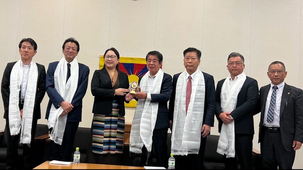 ཉི་ཧོང་གྲོས་ཚོགས་འཐུས་མིའི་བོད་དོན་རྒྱབ་སྐྱོར་ཚོགས་པའི་ཚོགས་གཙོས་ཉི་འོང་གྲོས་ཚོགས་ནང་བོད་དོན་ལ་རྒྱབ་སྐྱོར་ཚད་མཐོ་པོ་ཡོད་པ་གསུངས་འདུག ཉི་ཧོང་གྲོས་ཚོགས་འཐུས་མིའི་བོད་དོན་རྒྱབ་སྐྱོར་ཚོགས་པའི་ཚོགས་གཙོས་ཉི་འོང་གྲོས་ཚོགས་ནང་བོད་དོན་ལ་རྒྱབ་སྐྱོར་ཚད་མཐོ་པོ་ཡོད་པ་གསུངས་འདུག