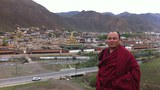 མགོ་ལོག་འཇིགས་མེད་ལགས་བླ་བྲང་ནས་སྒྲོན་པའི་པར་རྙིང་ཞིག།