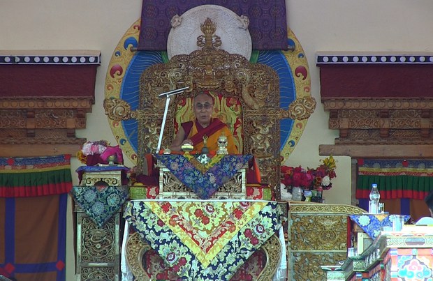 ༧གོང་ས་མཆོག་གིས་དུས་དབང་ཐེངས་༣༣པའི་སྟ་གོན་གནང་བཞིན་པ། ༢༠༡༤།༧།༡༠ ༧གོང་ས་མཆོག་གིས་དུས་དབང་ཐེངས་༣༣པའི་སྟ་གོན་གནང་བཞིན་པ། ༢༠༡༤།༧།༡༠