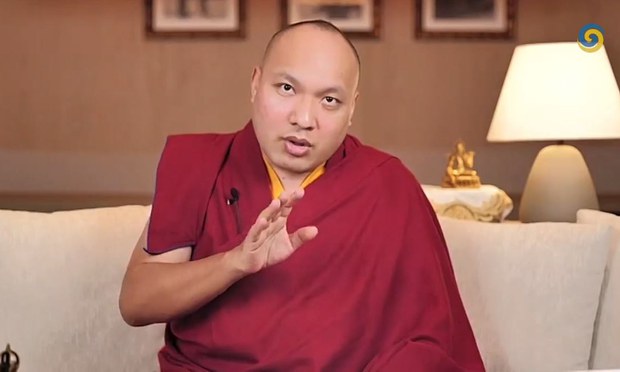 ཀརྨ་པ་མཆོག་གིས་ལས་སྨོན་རྟེན་འབྲེལ་ཚང་མ་འཛོམས་པའི་སྐབས་སུ་ང་ཚོ་རྒྱ་གར་ནས་ཞལ་འཛོམས་ཐུབ་པའི་རེ་བ་ཆེན་པོ་ཡོད་པ་བཀའ་གནང་འདུག