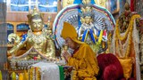 རྒྱུད་གྲྭ་སྟོད་སྨད་སོགས་སྔགས་པ་གྲྭ་ཚང་ཁག་གིས་གཞུང་ཆེན་ལ་སློབ་གཉེར་བྱ་གལ་ཆེན་པོ་རེད་ཅེས།༧གོང་ས་མཆོག་གིས་རྒྱུད་གྲྭ་སྟོད་སྨད་ཀྱིས་བརྟན་བཞུགས་སྐབས་ལམ་སྟོན་ཕེབས་ཡོད་པ།