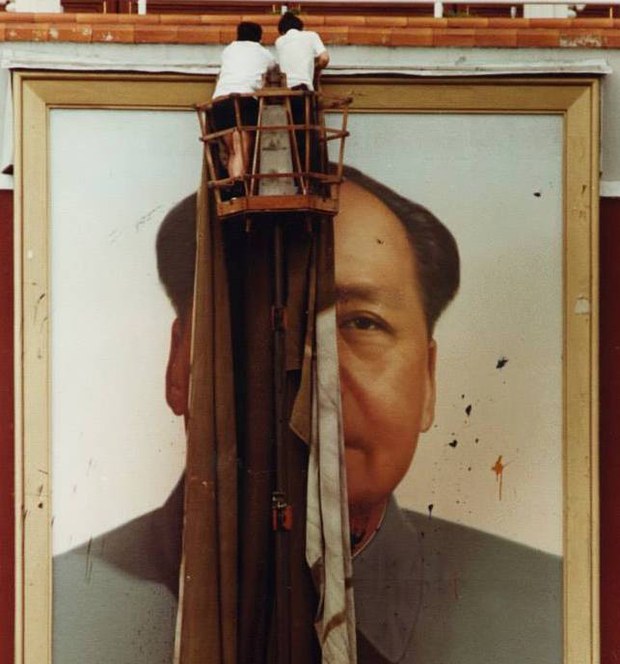 མའོ་ཙེ་ཏུང་གི་འདྲ་པར་ལེགས་བསྒྲིགས་བྱེད་བཞིན་པ། ༡༩༨༩