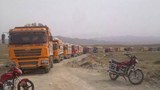 མཚོ་སྔོན་གསེར་ཆེན་རྫོང་ཁོངས་ནས་རྡོ་ཀ་མ་རུ་པ་སྔོག་བཞིན་པ། ༢༠༡༤