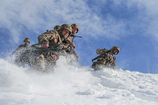 རྒྱ་ནག་གི་དམིགས་བསལ་དམག་སྡེ་རུ་ཁག་ནས་བོད་ནང་དམག་སྦྱོང་།