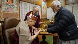 རྒྱ་གར་རྒྱལ་ཡོངས་སྤྱི་ཚོགས་ཞབས་ཞུ་ཚོགས་པ་(RSS)ཡི་གཙོ་འཛིན་ནས་ ༸གོང་ས་མཆོག་ལ་མཇལ་ཁ་ཞུས་ཡོད་པ།
