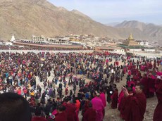 བླ་བྲང་བཀྲ་ཤིས་འཁྱིལ་གྱི་སྨོན་ལམ་ཆེན་མོའི་སྐབས།་༢༠༡༧།༢།༨