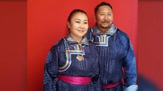 སྐད་ཡིག་ཐོབ་ཐང་ཆེད་ངོ་རྒོལ་ལས་འགུལ་སྤེལ་སྐབས་འཛིན་བཟུང་བྱས་བའི་སོག་པོ་བ་གཉིས།