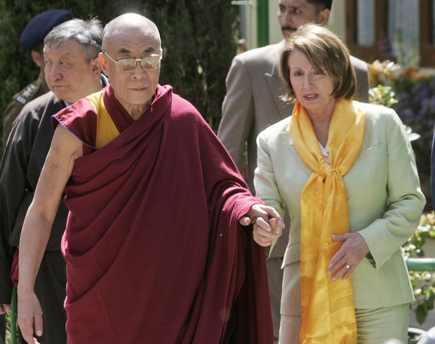 ལྕམ་ནེན་སི་ པེ་ལོ་སི་མཆོག་དུས་ཡུན་རིང་པོར་བོད་དོན་རྒྱབ་སྐྱོར་གནང་མཁན་གྱི་མི་སྣ་གལ་ཆེ་ཞིག་ཡིན། ལྕམ་ནེན་སི་ པེ་ལོ་སི་མཆོག་དུས་ཡུན་རིང་པོར་བོད་དོན་རྒྱབ་སྐྱོར་གནང་མཁན་གྱི་མི་སྣ་གལ་ཆེ་ཞིག་ཡིན།
