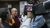 ༧གོང་ས་མཆོག་གིས་ལྡི་ལི་ནས་གསར་འགོད་པར་བཀའ་ལན་གནང་བཞིན་པ། ༢༠༡༧།༢།༨