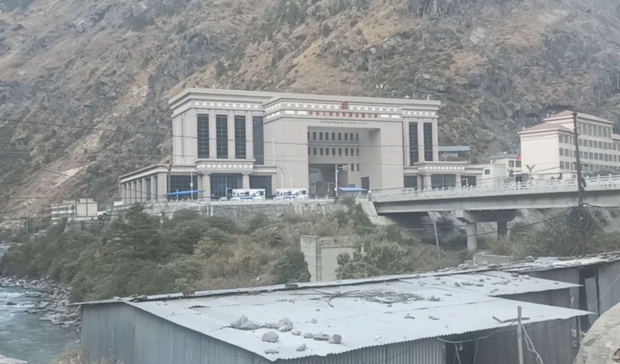 རྒྱ་ནག་གཞུང་གིས་བོད་དང་བལ་ཡུལ་བར་ཚོང་ལམ་གསར་པ་ཞིག་སྒོ་ཕྱེ་འཆར་འདུག