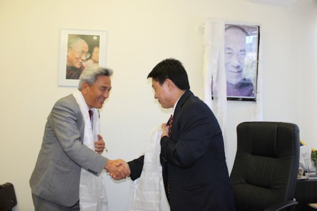 བྷར་སེལ་བོད་ཀྱི་སྐུ་ཚབ་དོན་གཅོད་འཕོ་འགྱུར་བྱུང་བའི་མཛད་སྒོའི་སྐབས། ༢༠༡༦།༨