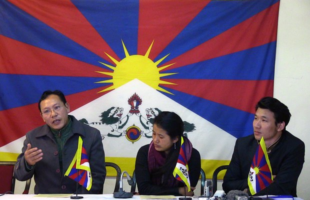 བོད་ཀྱི་དགུ་བཅུ་གསུམ་ལས་འགུལ་ཚོགས་པས་གསར་འགོད་གསལ་བསྒྲགས་སྐབས། ༢༠༡༤།༡༡།༥