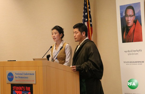 ཉི་མ་ལྷ་མོ་ལགས་ཀྱིས་ཨ་རིའི་རྒྱལ་སའི་ནང་སྐོར་བསྐྱོད་གཏམ་བཤད་གནང་བཞིན་པ། ༢༠༡༧།༧།༡༢