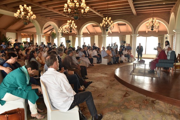 ༧གོང་ས་མཆོག་ནས་རྒྱ་གར་གྱི་ཚོང་པ་དང་ཤེས་ལྡན་མི་སྣར་བཀའ་སློབ་སྩལ་བ། ༧གོང་ས་མཆོག་ནས་རྒྱ་གར་གྱི་ཚོང་པ་དང་ཤེས་ལྡན་མི་སྣར་བཀའ་སློབ་སྩལ་བ།