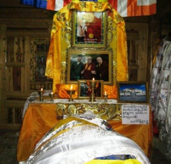 པདྨ་རྡོ་རྗེ་
