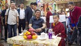 ཨ་རུ་ན་ཅལ་མངའ་སྡེའི་སྤྱི་ཁྱབ་བློན་ཆེན་མཆོག་རྒྱ་གར་ལྷོ་ཕྱོགས་མོན་གྷོ་འདོད་རྒུ་གླིང་དུ་ཕེབས་འདུག