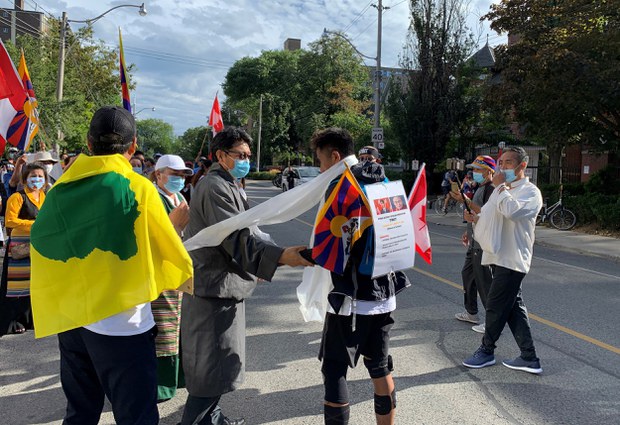 པདྨ་ཀུན་དགའ་ལགས་ཀྱིས་བོད་དོན་ཆེད་རྒྱང་རྒྱུག་ལས་འགུལ་སྤེལ་སྐབས། ༢༠༢༠།༩།༢