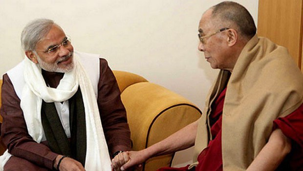 ༧གོང་ས་མཆོག་གིས་རྒྱ་གར་སྲིད་བློན་མཱོ་དི་མཆོག་དགུང་ལོ་༧༤ལ་ཕེབས་པའི་འཁྲུངས་སྐར་ལ་འཚམས་འདྲི་མཛད་པ། ༧གོང་ས་མཆོག་གིས་རྒྱ་གར་སྲིད་བློན་མཱོ་དི་མཆོག་དགུང་ལོ་༧༤ལ་ཕེབས་པའི་འཁྲུངས་སྐར་ལ་འཚམས་འདྲི་མཛད་པ།