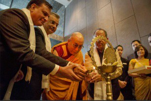༧གོང་ས་མཆོག་གིས་ཉིན་ཤས་གོང་ལྡི་ལིར་ཆོས་འབྲེལ་སྐབས་དབུ་འཛགས་སྐབས། ༧གོང་ས་མཆོག་གིས་ཉིན་ཤས་གོང་ལྡི་ལིར་ཆོས་འབྲེལ་སྐབས་དབུ་འཛགས་སྐབས།