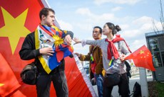 Czechསྤྱི་མཐུན་རྒྱལ་ཁབ་ལ་རྒྱ་ནག་གི་སྲིད་འཛིན་ཞི་ཅིན་ཕེན་ཕེབས་པར་ངོ་རྒོལ་བྱས་སྐབས། ༢༠༡༦།༣།༢༨ photo:Zewlakk