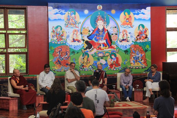 དོན་གཅོད་འཇིགས་མེད་ཚེ་རིང་ལགས་ཆུ་ཚོད་བརྒྱ་དང་བརྒྱད་ཀྱི་ཞི་བདེའི་བྱེད་སྒོའི་སྐུ་མགྲོན་དུ་ཕེབས་འདུག དོན་གཅོད་འཇིགས་མེད་ཚེ་རིང་ལགས་ཆུ་ཚོད་བརྒྱ་དང་བརྒྱད་ཀྱི་ཞི་བདེའི་བྱེད་སྒོའི་སྐུ་མགྲོན་དུ་ཕེབས་འདུག