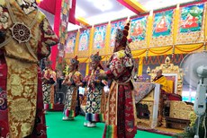 ༧གོང་ས་མཆོག་དུས་འཁོར་གྱི་གྲུབ་བཞག་ཚོགས་མགོན་དུ་བཞུགས་པ། ༢༠༡༧།༡།༩