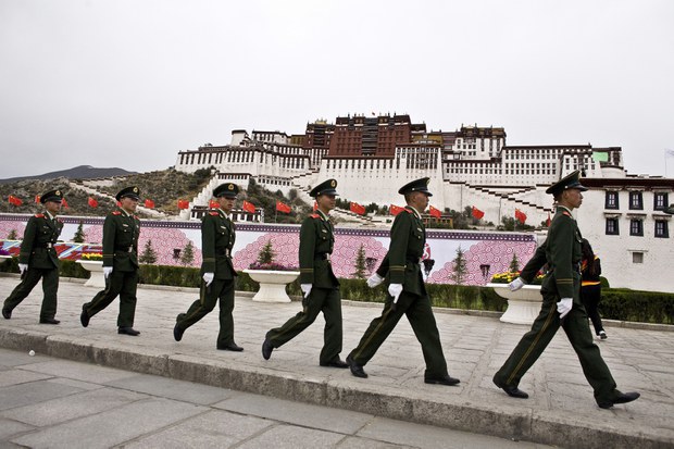 ༸གོང་ས་མཆོག་གི་འཁྲུངས་སྐར་བསླེབ་ལ་ཉེ་བ་དང་བསྟུན་བོད་ནང་གི་སྤྱི་ཚོགས་དྲ་ལམ་ཁག་ཏུ་དམ་དྲག་ཤུགས་ཆེ་བྱེད་བཞིན་འདུག ༸གོང་ས་མཆོག་གི་འཁྲུངས་སྐར་བསླེབ་ལ་ཉེ་བ་དང་བསྟུན་བོད་ནང་གི་སྤྱི་ཚོགས་དྲ་ལམ་ཁག་ཏུ་དམ་དྲག་ཤུགས་ཆེ་བྱེད་བཞིན་འདུག
