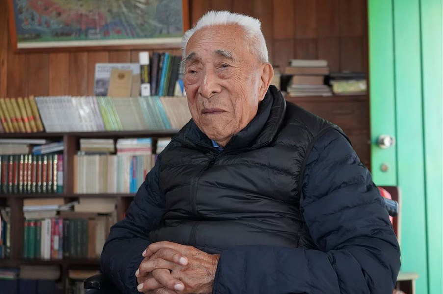 ༧སྐུའི་གཅེན་པོ་བཀའ་བློན་ཁྲི་ཟུར་རྒྱལ་ལོ་དོན་གྲུབ་ལགས་སུ་བཅར་འདྲིའི་སྐབས།