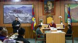 ཨ་རིའི་རླུང་འཕྲིན་ཁང་གཉིས་ལ་དོ་ཕོག་ཕྱིན་པ་དེས་རྒྱ་ནག་གཞུང་གི་འཁྱོག་བཤད་ལ་ཁ་གཏད་ཀྱི་བརྒྱུད་ལམ་ལ་དོ་ཕོག་ཆེན་པོ་སྤྲད་པ་རེད་ཅེས། སྲིད་སྐྱོང་མཆོག་གིས་གྲོས་ཚོགས་སུ་གསལ་བཤད་གནང་ཡོད་པ།
