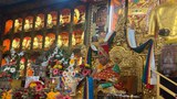 གཞིས་བྱེས་ལྷ་ངམ་ཕུན་གསུམ་ལྷ་སྡེ་མི་སྡེ་ཡོངས་ནས་དཔལ་ས་སྐྱ་༸གོང་མ་ཁྲི་ཆེན་རིན་པོ་ཆེ་ལ་བརྟན་བཞུགས་བསྟར་འབུལ་ཞུས་སོང་།