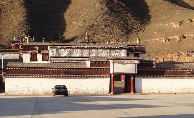འབོ་ར་དགོན་པ།