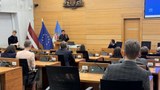 སྲིད་སྐྱོང་མཆོག་གིས་ལྭཏ་ཝི་ཡའི་གྲོས་ཚོགས་འཐུས་མིའི་བོད་དོན་རྒྱབ་སྐྱོར་བ་རྣམས་དང་མཇལ་མོལ་གནང་འདུག