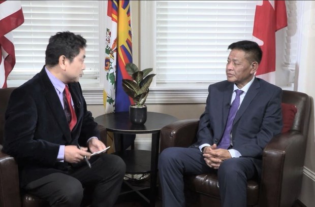 ༧གོང་ས་མཆོག་དང་ཨ་རིའི་སྲིད་འཛིན་སྦཡེ་ཌེན་རྣམ་གཉིས་རིང་མིན་མཇལ་འཕྲད་ཡོང་རྒྱུའི་རེ་བ་ཡོད་པ་སྲིད་སྐྱོང་མཆོག་གིས་གསུང་བྱུང་། ༧གོང་ས་མཆོག་དང་ཨ་རིའི་སྲིད་འཛིན་སྦཡེ་ཌེན་རྣམ་གཉིས་རིང་མིན་མཇལ་འཕྲད་ཡོང་རྒྱུའི་རེ་བ་ཡོད་པ་སྲིད་སྐྱོང་མཆོག་གིས་གསུང་བྱུང་།