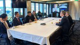 སྲིད་སྐྱོང་མཆོག་གིས་ནིའུ་ཛི་ལེན་ཌི་ཡུལ་གྱི་གྲོས་ཚོགས་འཐུས་མི་ཁག་ཅིག་དང་བོད་དོན་མཇལ་མོལ་གནང་འདུག