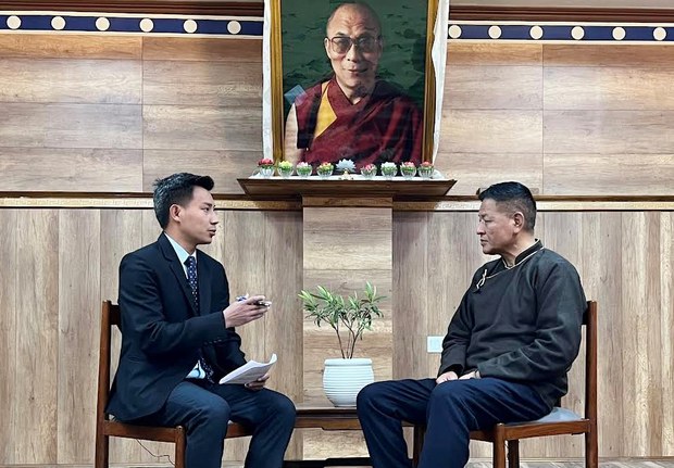 བོད་མིའི་སྒྲིག་འཛུགས་ཀྱི་མ་འོངས་པའི་ཆབ་སྲིད་ཀྱི་ལངས་ཕྱོགས་འགྱུར་བ་གཏོང་དགོས་མིན་རྒྱ་ནག་གི་འགོ་ཁྲིད་ཚོའི་བྱེད་བབ་ལ་རག་ལུས་ཡོད། སྲིད་སྐྱོང་མཆོག་གིས།
