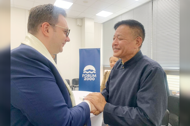 སྲིད་སྐྱོང་མཆོག་དང་ཅེག་སྤྱི་མཐུན་རྒྱལ་ཁབ་ཀྱི་ཕྱི་འབྲེལ་བློན་ཆེན་གཉིས་མཇལ་འཕྲད་གནང་འདུག སྲིད་སྐྱོང་མཆོག་དང་ཅེག་སྤྱི་མཐུན་རྒྱལ་ཁབ་ཀྱི་ཕྱི་འབྲེལ་བློན་ཆེན་གཉིས་མཇལ་འཕྲད་གནང་འདུག