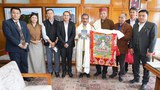 བོད་མིའི་སྒྲིག་འཛུགས་ཀྱི་སྲིད་སྐྱོང་སྤེན་པ་ཚེ་རིང་ལགས་ཀྱིས་ཧི་མ་ཅཱལ་མངའ་སྡེའི་སྤྱི་ཁྱབ་བློན་ཆེན་དང་ཐུག་འཕྲད་གནང་འདུག