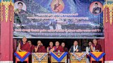སྲིད་སྐྱོང་མཆོག་གཡུང་དྲུང་བོན་གྱི་གདན་ས་ཆེན་མོ་སྨན་རི་གླིང་དུ་ཆེད་ཕེབས་ཀྱིས་༧སྐྱབས་རྗེ་སྨན་རི་ཁྲི་འཛིན་མཆོག་ལ་མཇལ་བཅར་ཞུས་པ།