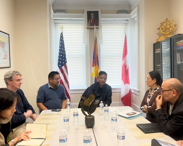 ཨ་རིའི་གཞུང་འཛིན་གསར་པའི་ལྷན་དུ་འབྲེལ་གཏུག་གནང་ཕྱོགས་ཀྱི་འཐབ་བྱུས་སྐོར་ཚོགས་འདུ་ཚོགས་གནང་བ། ཨ་རིའི་གཞུང་འཛིན་གསར་པའི་ལྷན་དུ་འབྲེལ་གཏུག་གནང་ཕྱོགས་ཀྱི་འཐབ་བྱུས་སྐོར་ཚོགས་འདུ་ཚོགས་གནང་བ།