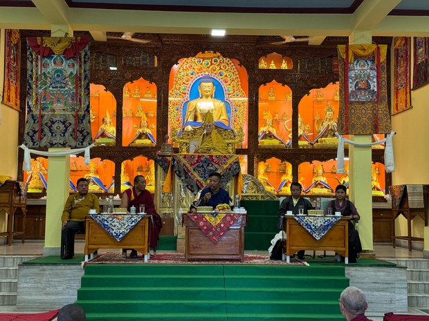 སྲིད་སྐྱོང་མཆོག་གིས་བོད་དང་རྒྱ་དཀར་ནག་གཉིས་ཀྱི་འབྲེལ་བའི་བརྒྱུད་བོད་ལོ་རྒྱུས་ཀྱི་ཐོག་ནས་རང་བཙན་ཡིན་པ་ངོ་སྤྲོད་གནང་འདུག