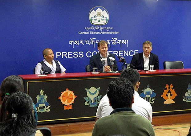 བོད་མིའི་སྒྲིག་འཛུགས་ཀྱི་དབུ་མའི་ལམ་གྱི་དགོངས་དོན་ལ་རྒྱབ་སྐྱོར་ཡོད། བོད་མིའི་སྒྲིག་འཛུགས་ཀྱི་དབུ་མའི་ལམ་གྱི་དགོངས་དོན་ལ་རྒྱབ་སྐྱོར་ཡོད།