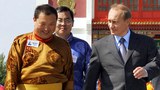 ར་ཤེ་ཡས་རུ་སོག་སྐུ་ཚབ་དོན་གཅོད་ཏེ་ལོ་རིན་པོ་ཆེ་རྒྱལ་ཁབ་གཞན་གྱི་ལས་དོན་སྒྲུབ་མཁན་གྱི་གྲས་སུ་མིང་འདོན་བྱས་འདུག