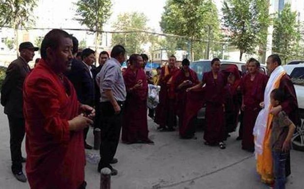 བསྟན་འཛིན་རང་ཤར་གློད་བཀྲོལ་དང་དགའ་བསུ། ༢༠༡༤།༧།༡༤
